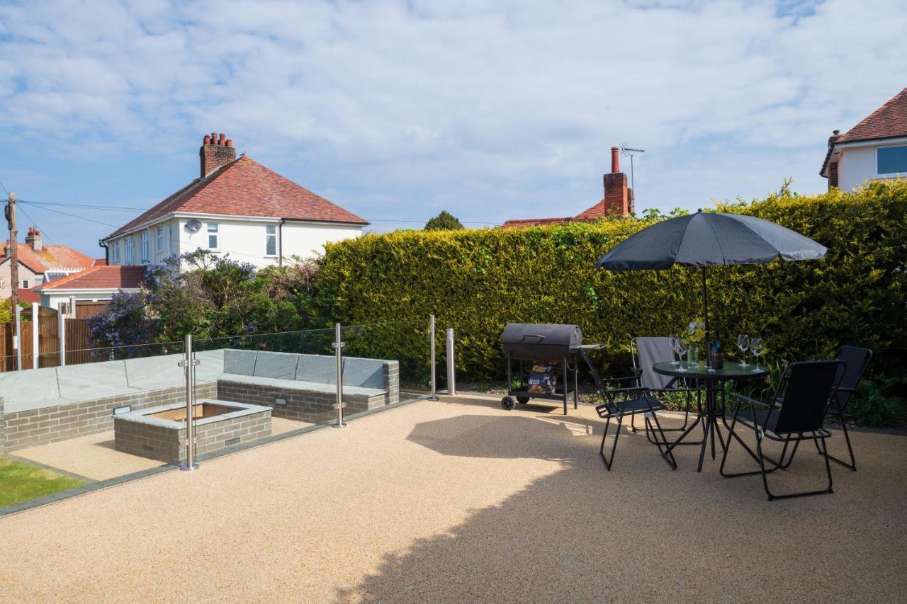 Lovely 3 Bedroom Home In Rhos On Sea Exterior foto